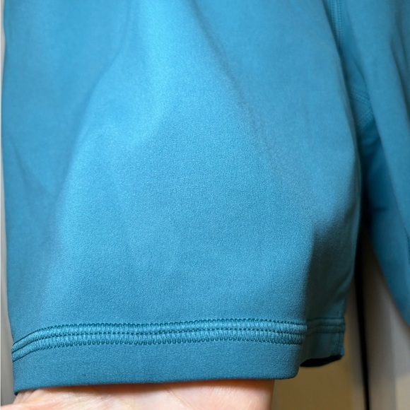 Athleta - Women's Teal Bike Shorts in Size XL - Picture 3 of 4